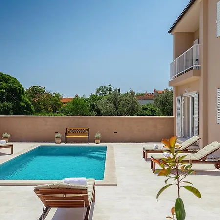 Mokka - Perfekt Ausgestattete In Hervorragender Lage Villa *