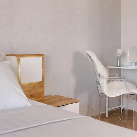 Mokka - Perfekt Ausgestattete In Hervorragender Lage * Pula