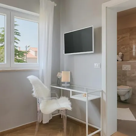 Mokka - Perfekt Ausgestattete In Hervorragender Lage