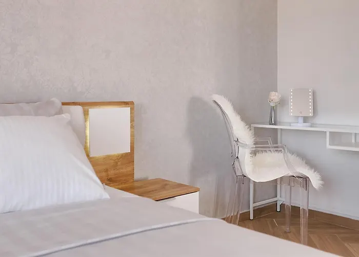 Mokka - Perfekt Ausgestattete In Hervorragender Lage * Pula