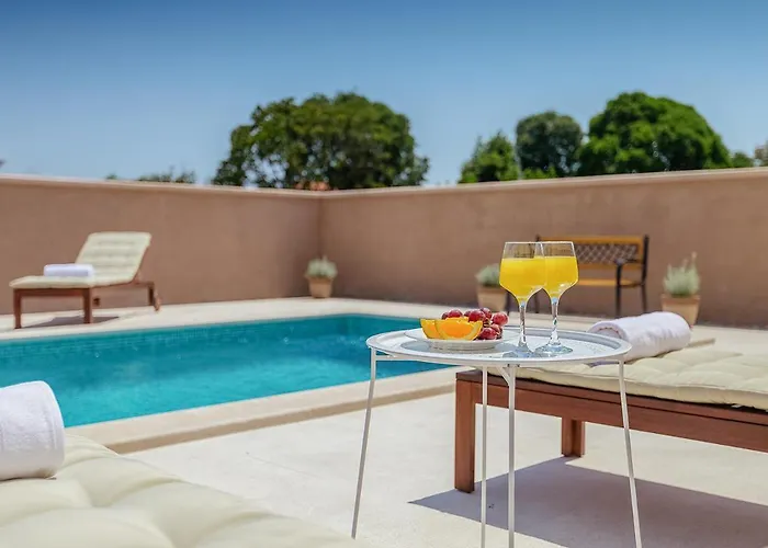 Mokka - Perfekt Ausgestattete In Hervorragender Lage