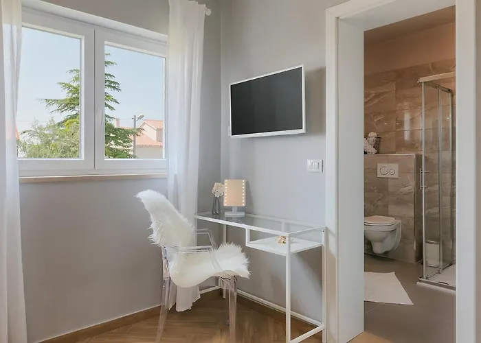 Mokka - Perfekt Ausgestattete In Hervorragender Lage